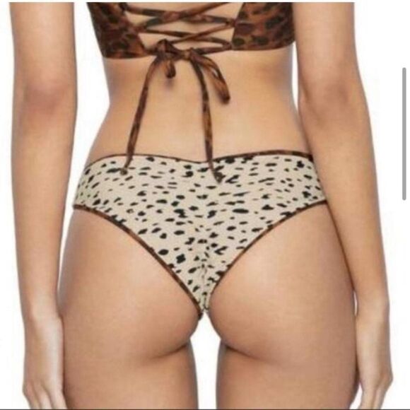 NWT Anthropologie PilyQ reversible cheetah wild heart ruched full bikini bottom - Picture 3 of 6